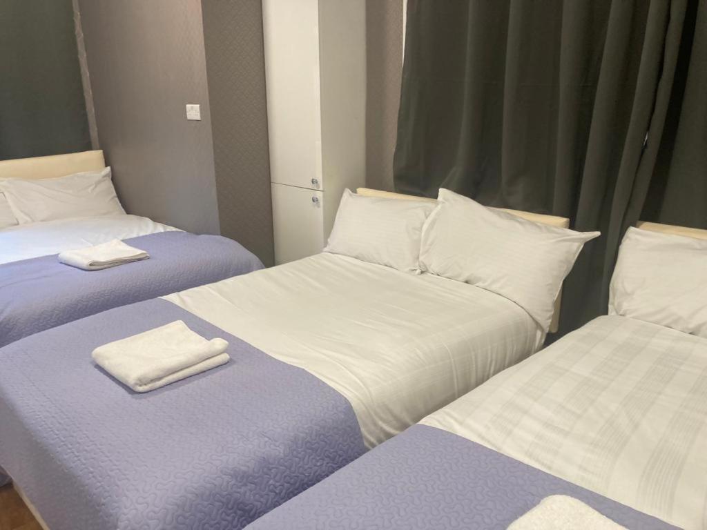 לונדון Twin Towerd Hotel מראה חיצוני תמונה